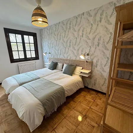 Plaza Del Rey Apartment *
