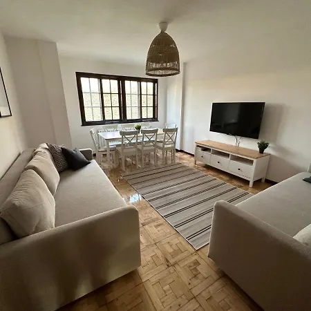 Plaza Del Rey Apartment